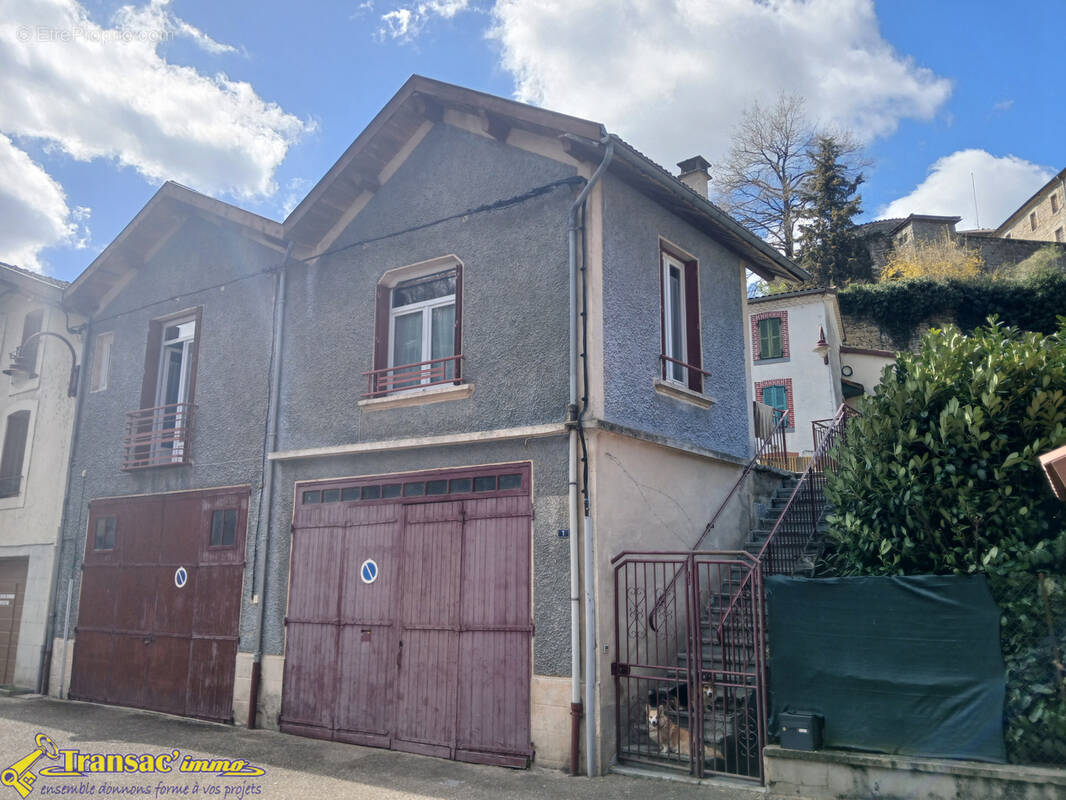 Maison à OLLIERGUES