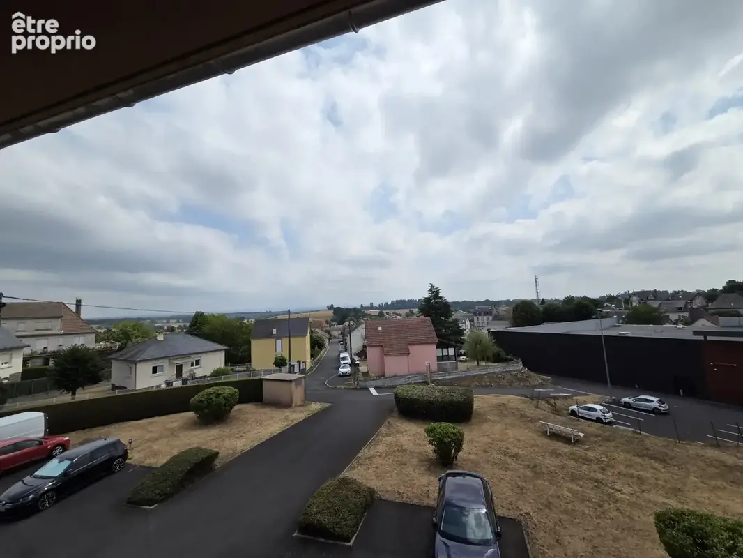 T2 46 m2 balcon et garage - photo 6
