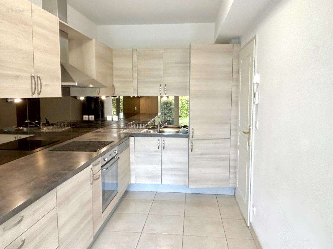 Appartement à DIVONNE-LES-BAINS