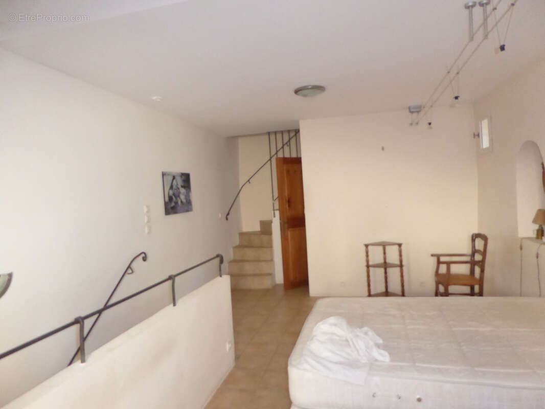 Maison à VAISON-LA-ROMAINE