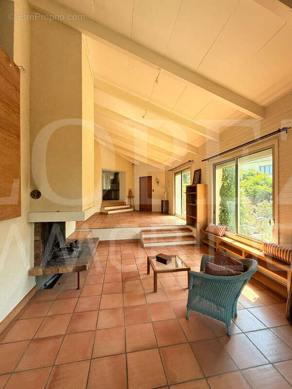 Maison à AUSSILLON