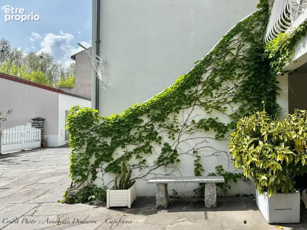 Cébazat hypercentre – maison de caractère + t2 indépendant – 183 m² habitables env. – dépendances – extérieurs - photo 29