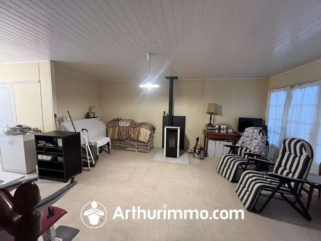 Vente Maison Saint-jean-d'angely(17400) 240 000ï¿œ - photo 2
