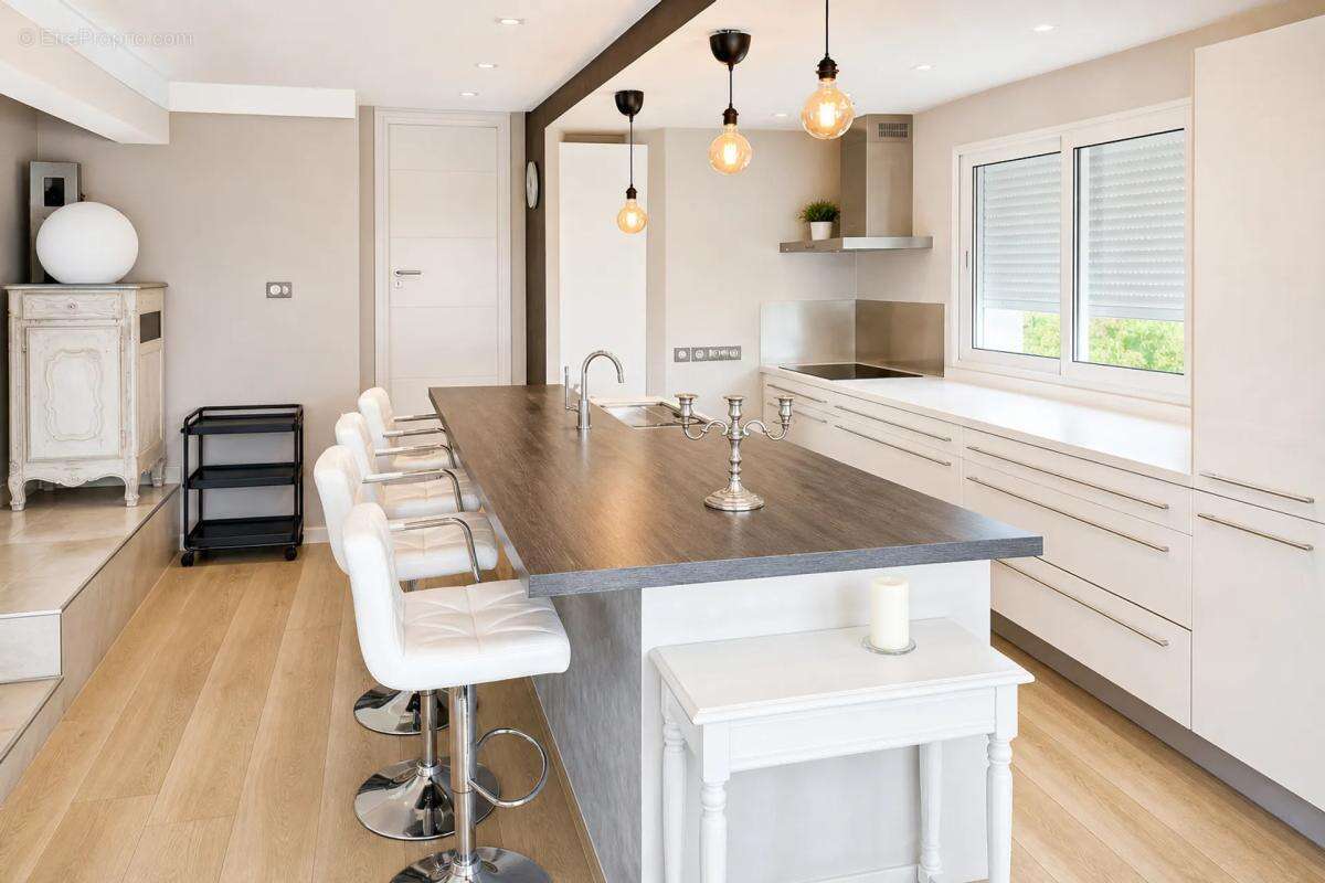 Maison de 8 pièces de 200 m² située à Châteney - photo 26