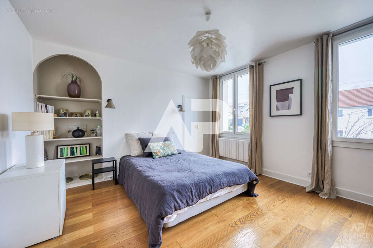 Maison à RUEIL-MALMAISON