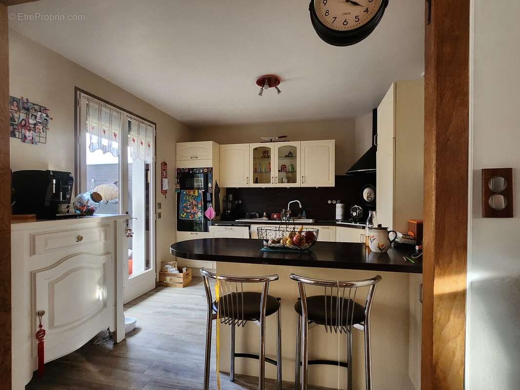 Maison à CONDAT-SUR-VIENNE