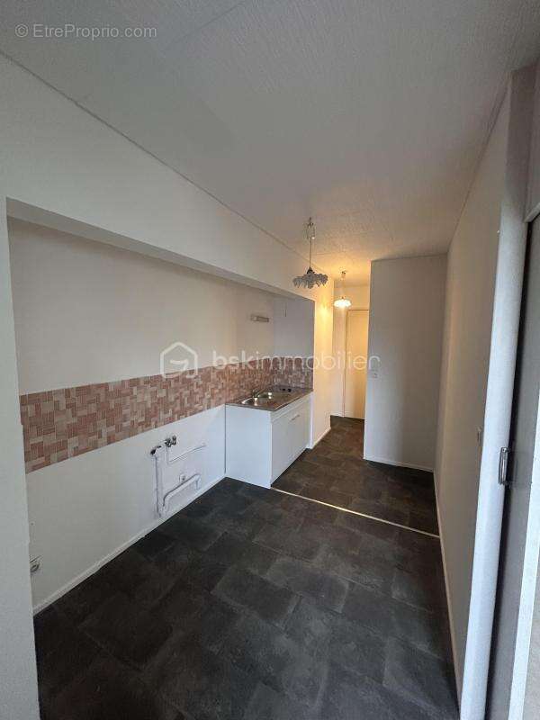 Boulogne-sur-mer – appartement 87 m² a renover – 3 chambres – balcon - photo 3