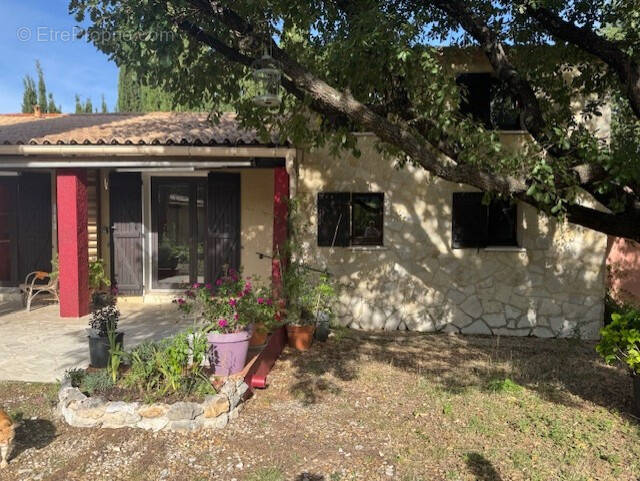 Maison à SAINT-MARTIN-DE-LONDRES