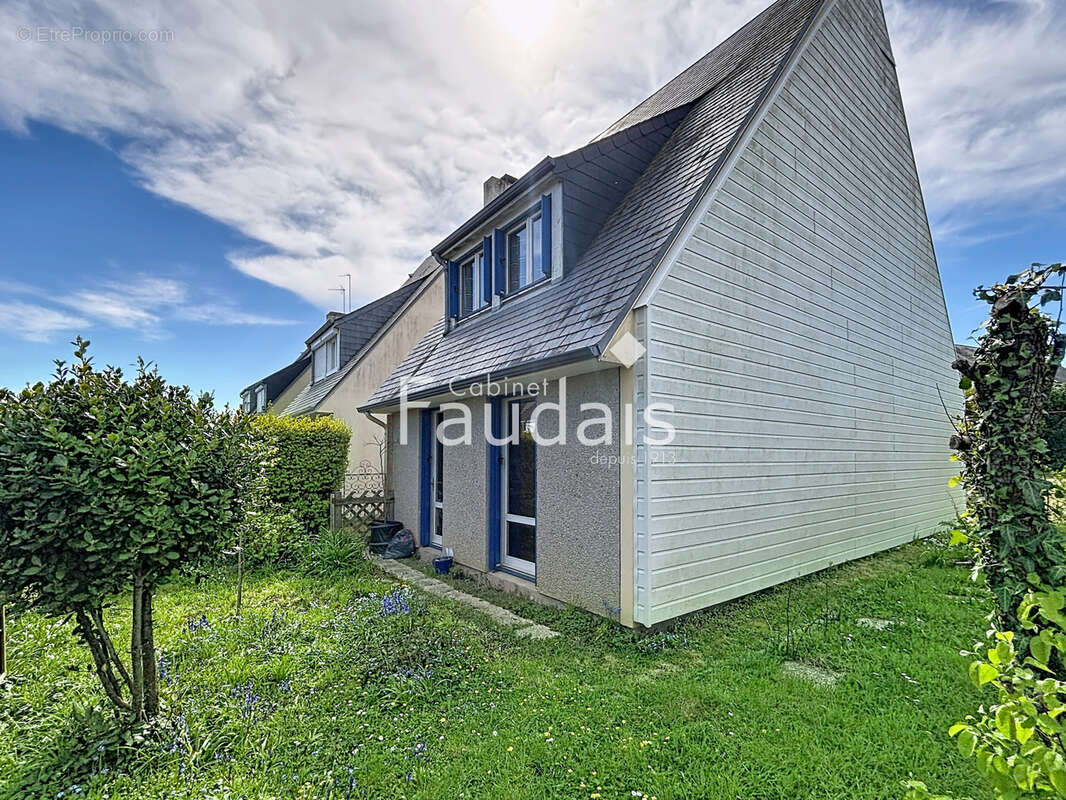 Maison à PONT-HEBERT