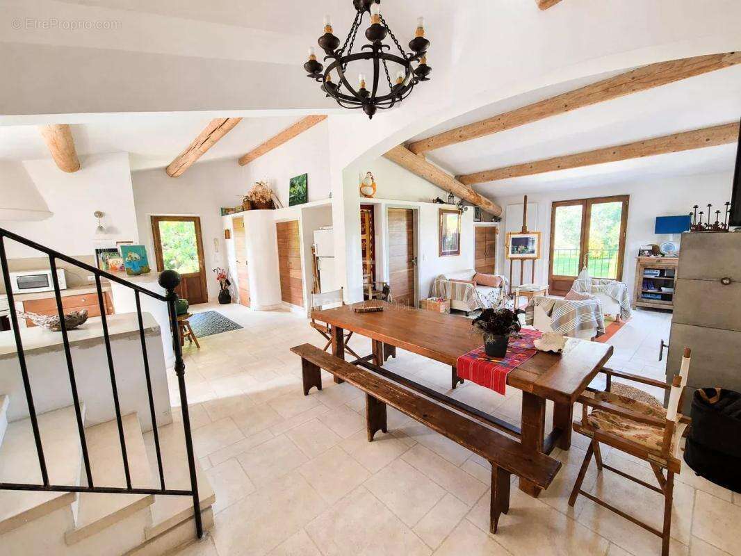 Maison à PLAN-D'ORGON