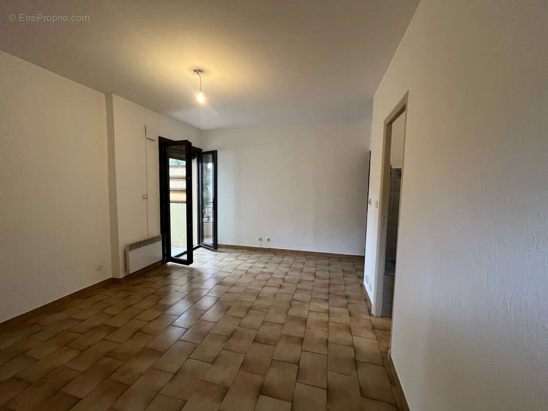 Appartement à SIX-FOURS-LES-PLAGES