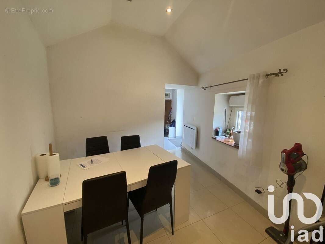 Photo 6 - Maison à VILLEBLEVIN