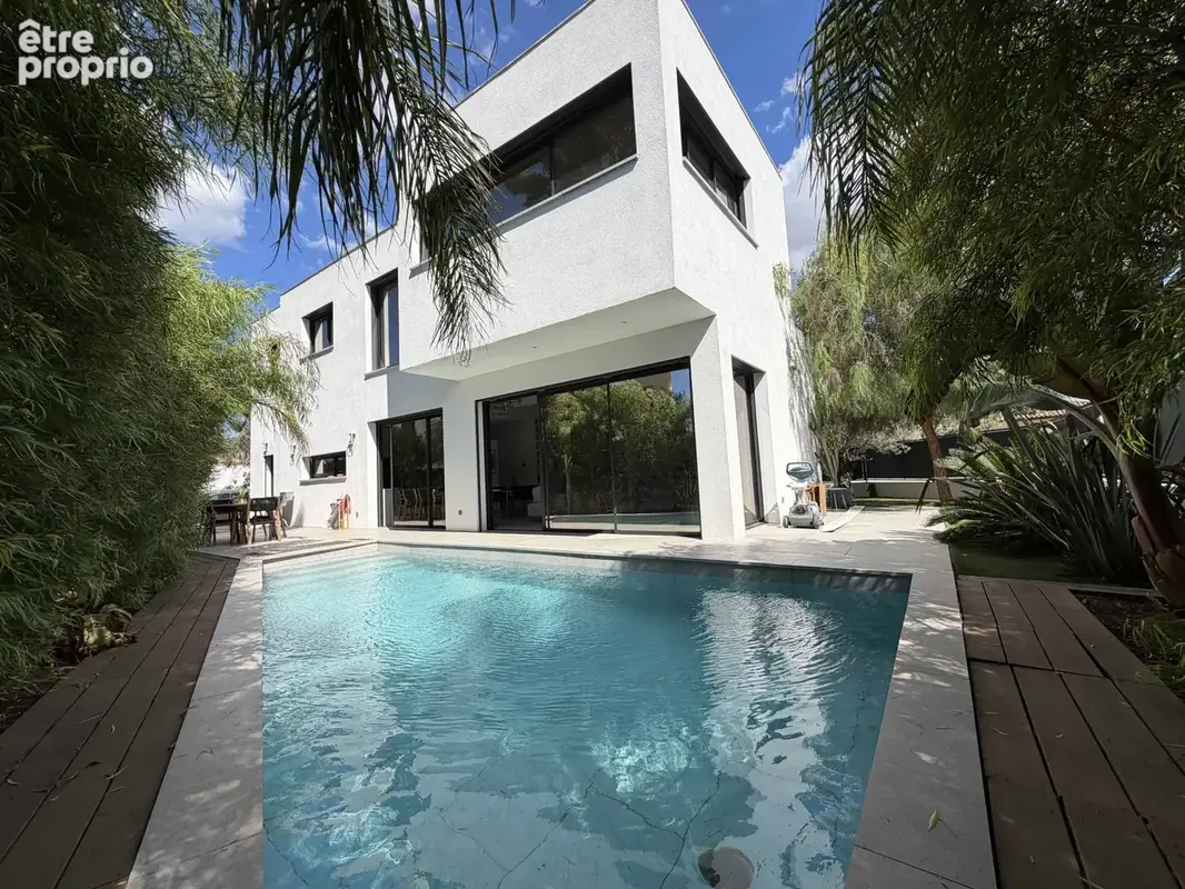 Maison à LA GARDE