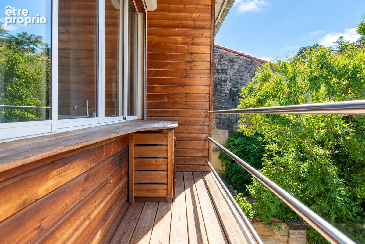 ARCHITECTURE BORDELAISE - 2014 - Maison de ville rénovée avec extérieur - photo 12