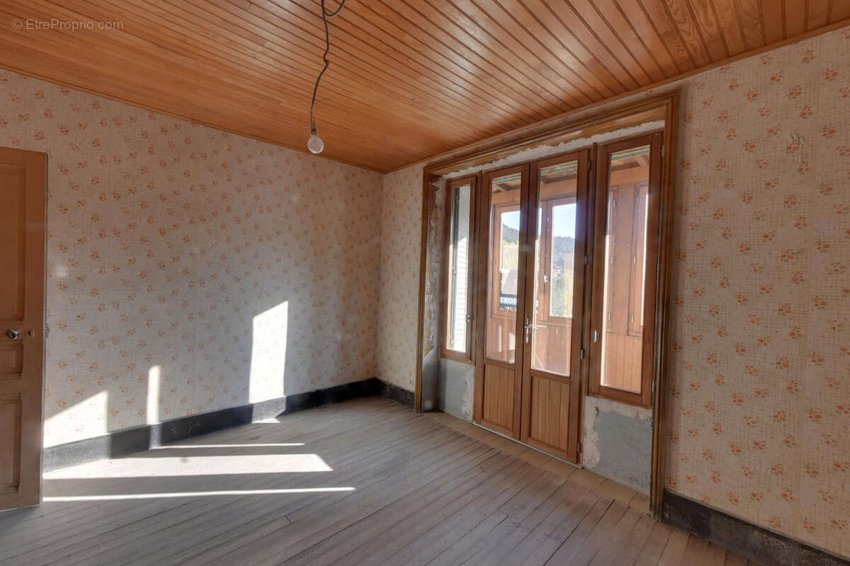 Appartement à LE CHEYLARD