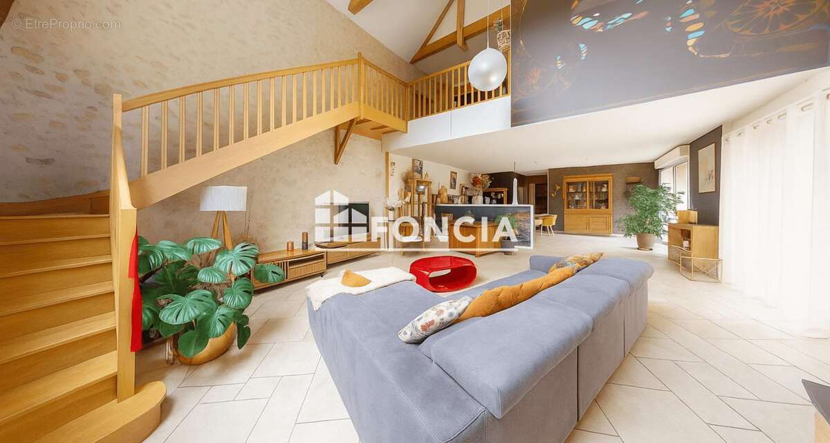 Maison à VERNOU-SUR-BRENNE