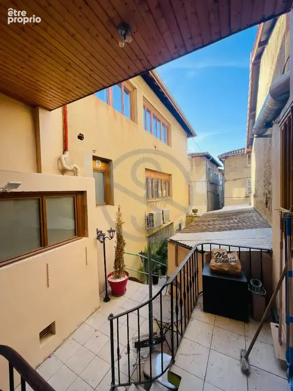 Immeuble de rapport lcsa - local commercial - logements - garage - cave - photo 4