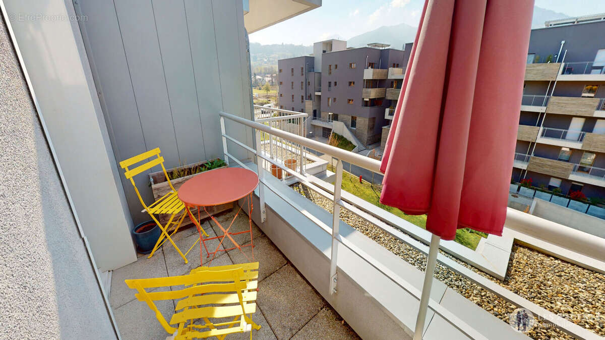 Appartement à COGNIN
