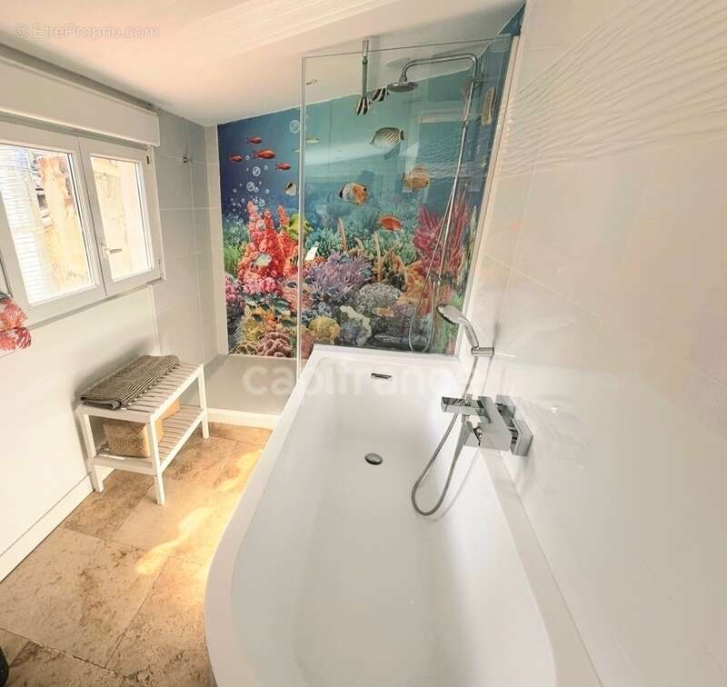 Appartement à MARSEILLE-6E