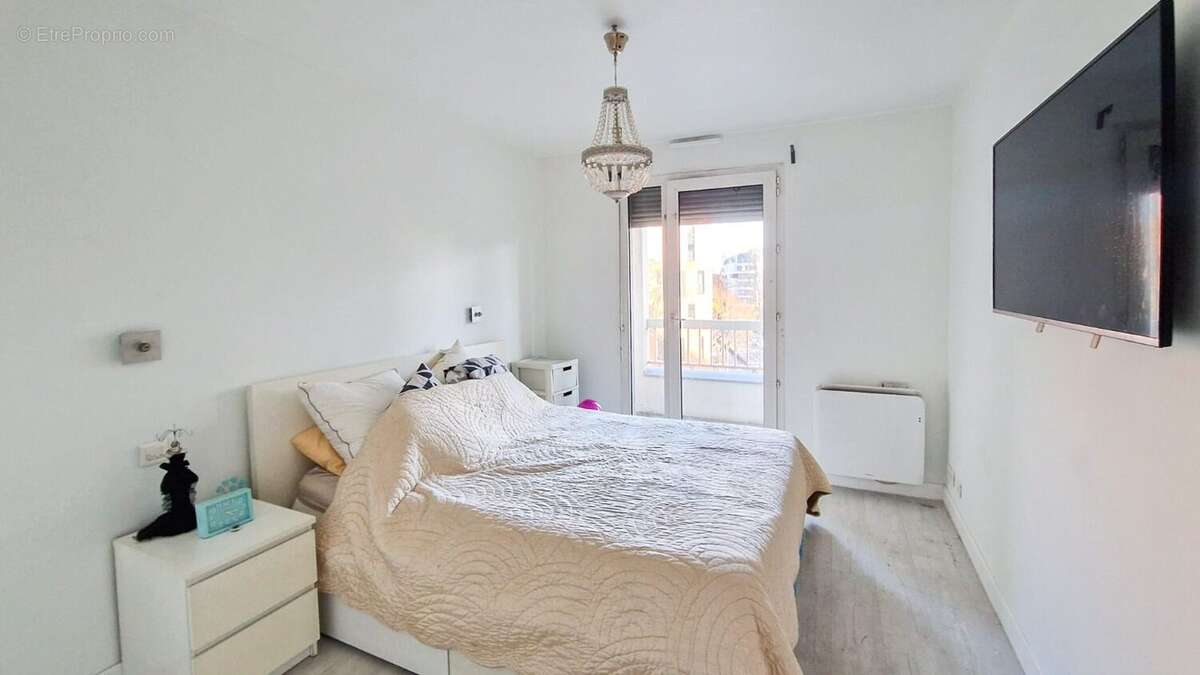 Appartement à PARIS-20E