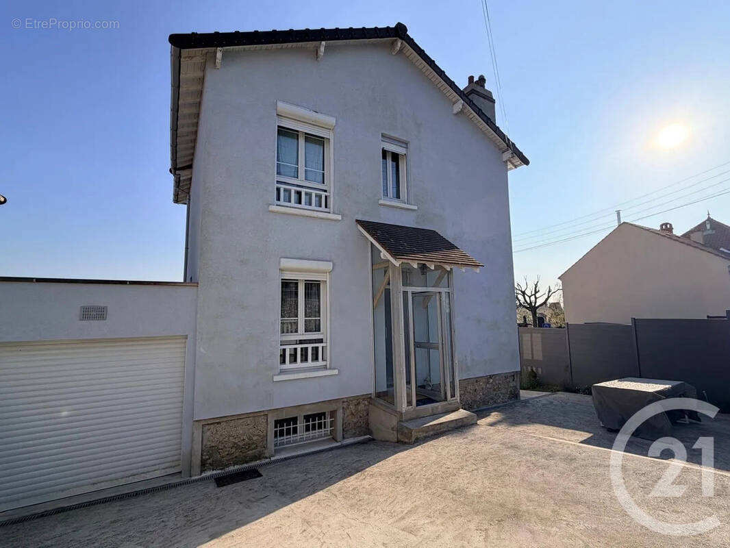 Maison à THORIGNY-SUR-MARNE