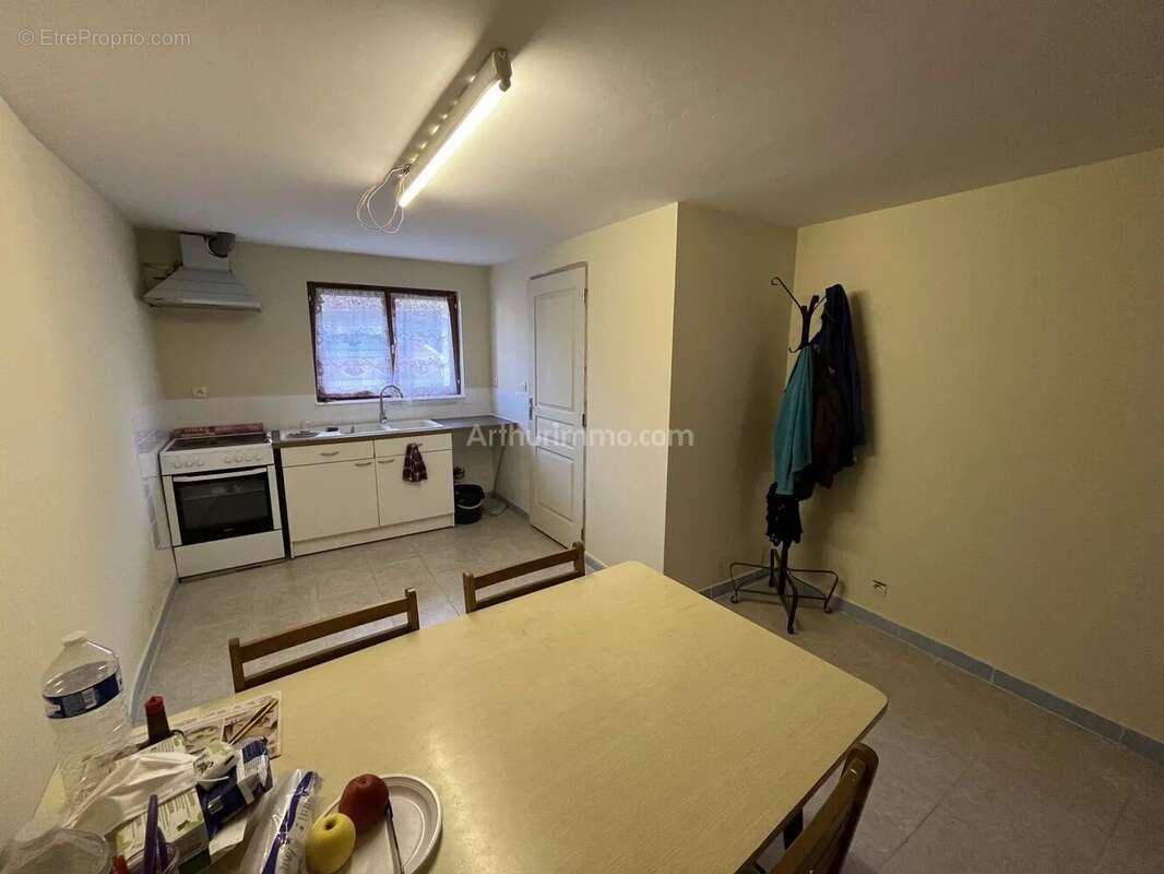 Maison à CHAMPAGNE-EN-VALROMEY