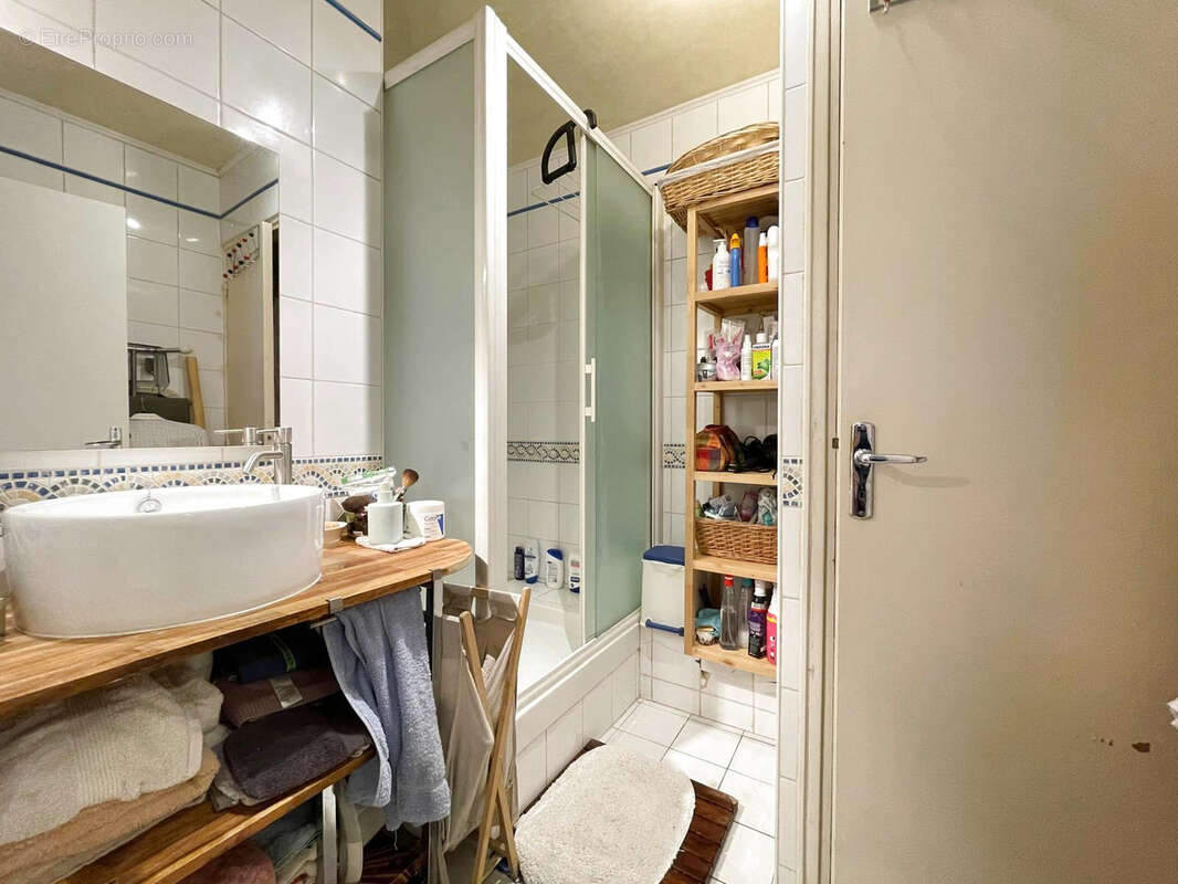 Appartement à LES PAVILLONS-SOUS-BOIS