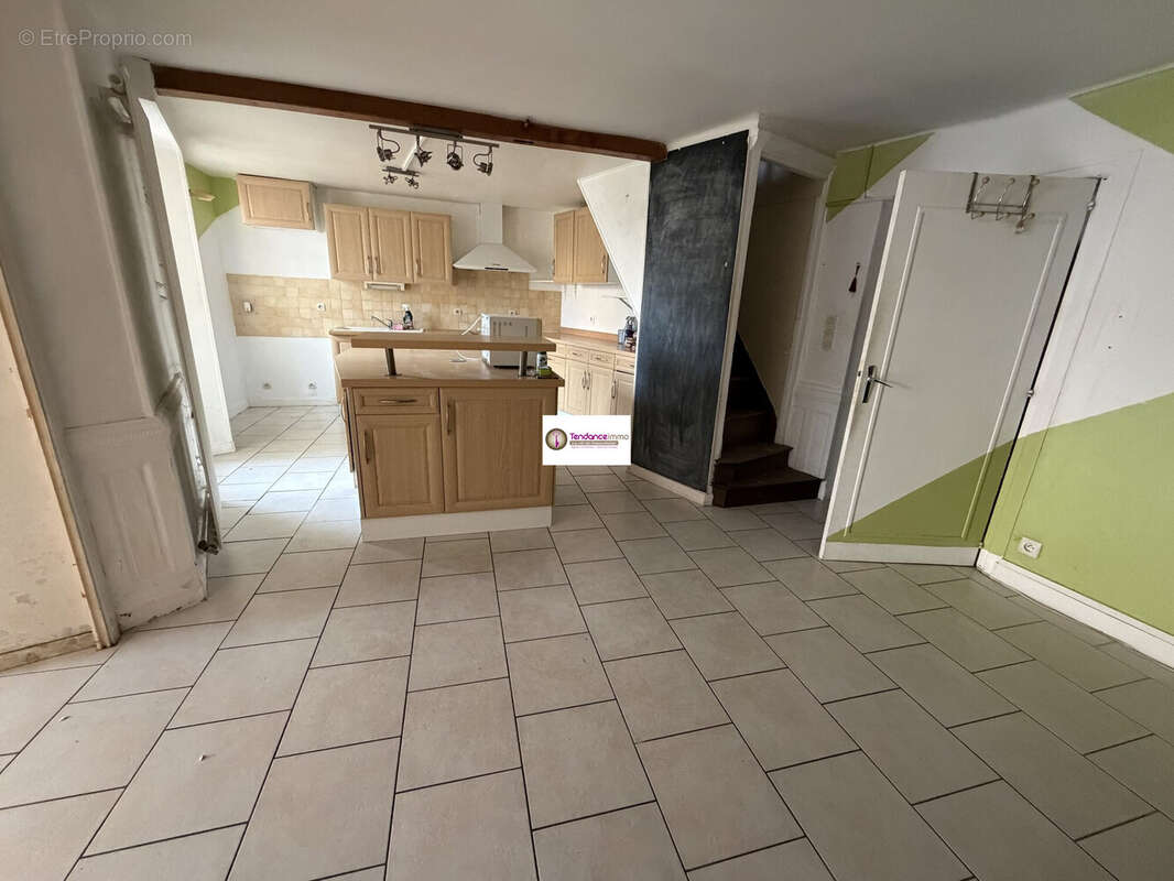 Appartement à LE MELE-SUR-SARTHE