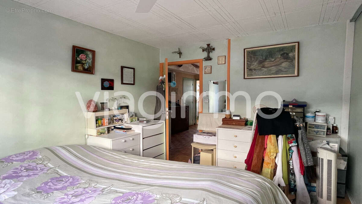 Appartement à MARSEILLE-4E