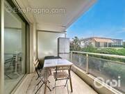 Appartement à SAINT-LAURENT-DU-VAR