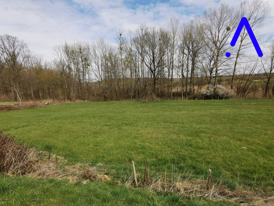 Terrain à BENAMENIL