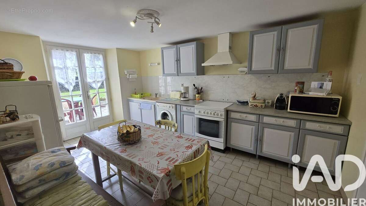 Maison 136 m² à Prechacq-Navarrenx  - photo 4