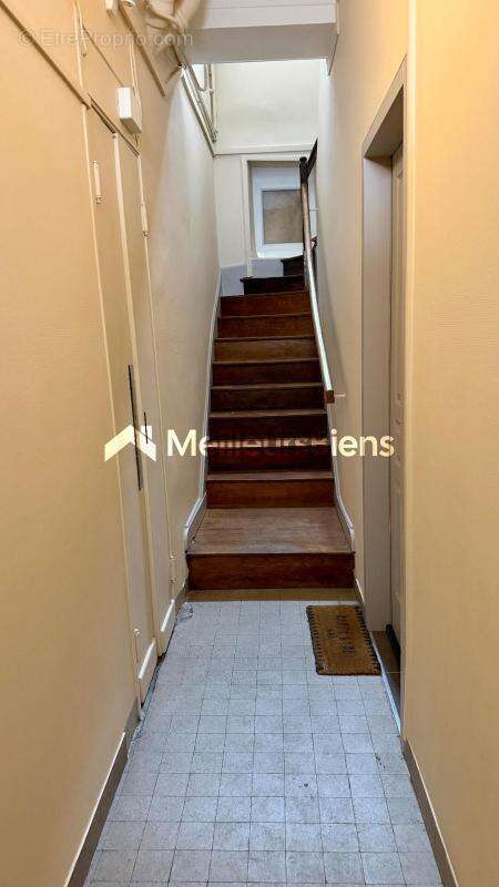 LAVAL - Vue sur La Mayenne - Appartement 2 chambres avec cave - photo 11