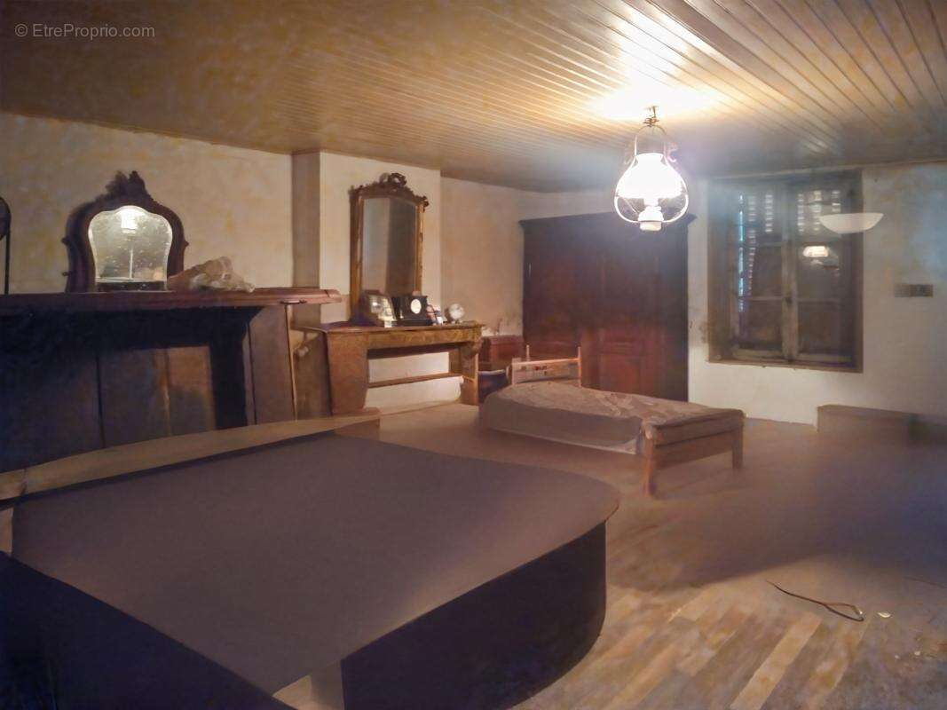 Maison de charme à rénover au calme - photo 6