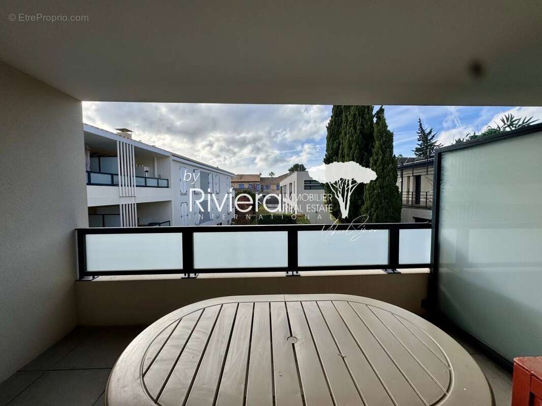 Appartement à LA CROIX-VALMER