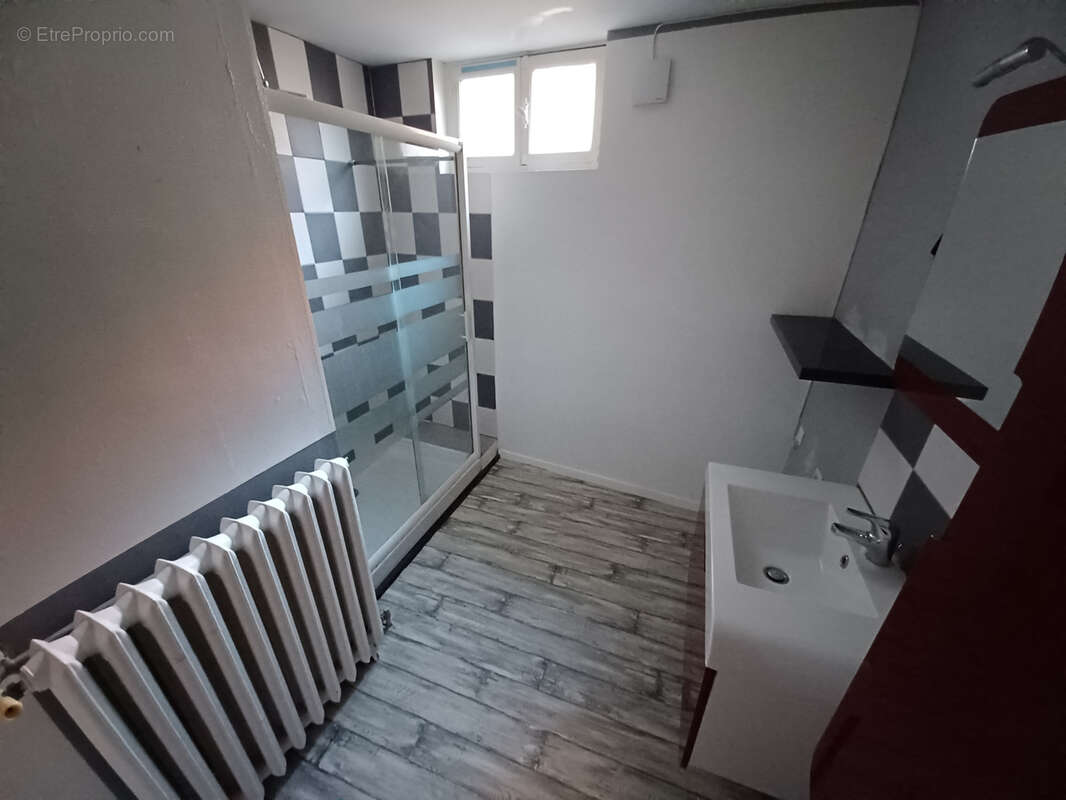 Appartement à LA CHARITE-SUR-LOIRE