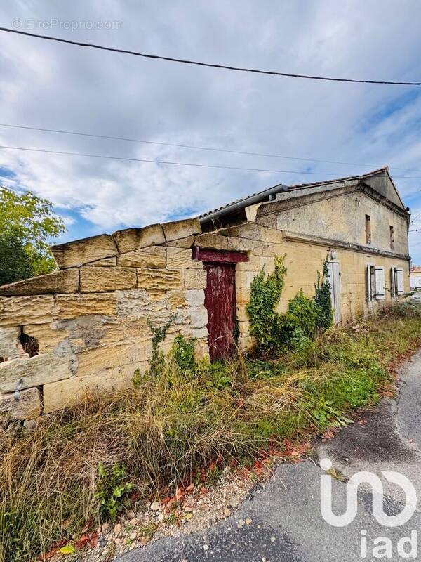 Photo 1 - Maison à LES PEINTURES