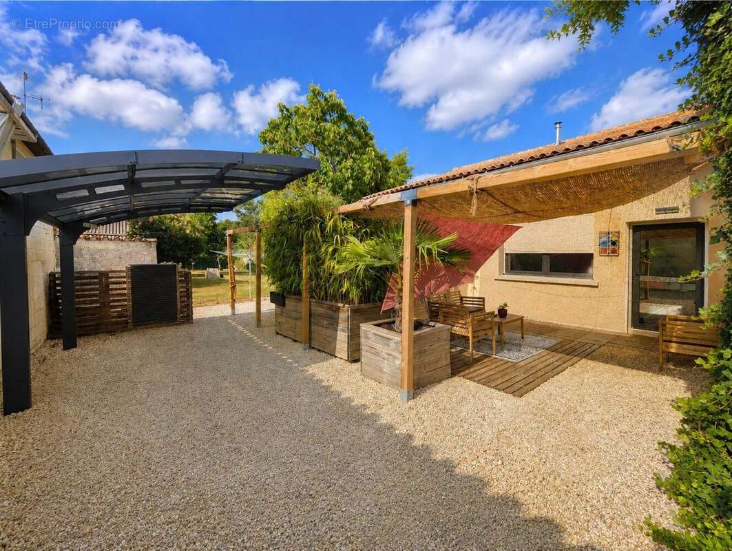 Maison 200 m² à L'isle-D'espagnac  - photo 9