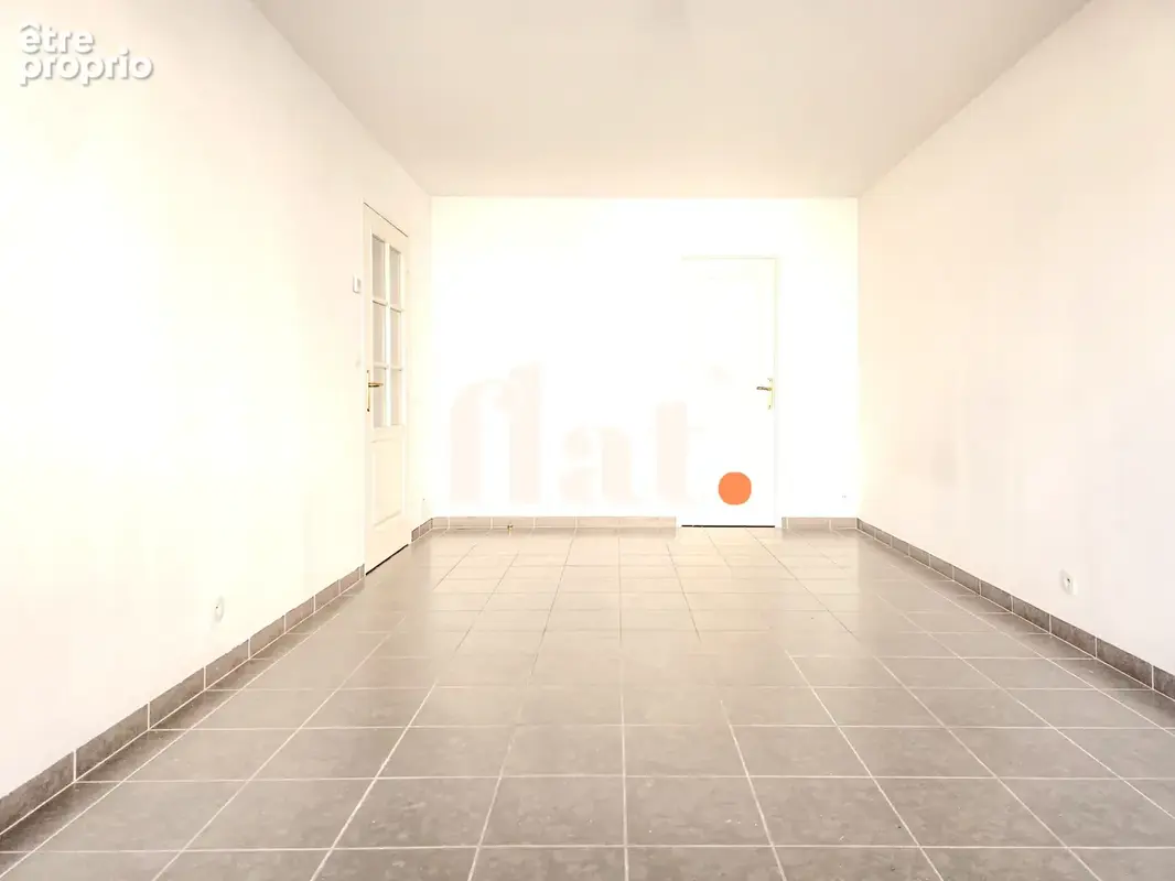 Appartement t1 bis cite des congres - balcon - residence securisee - photo 9