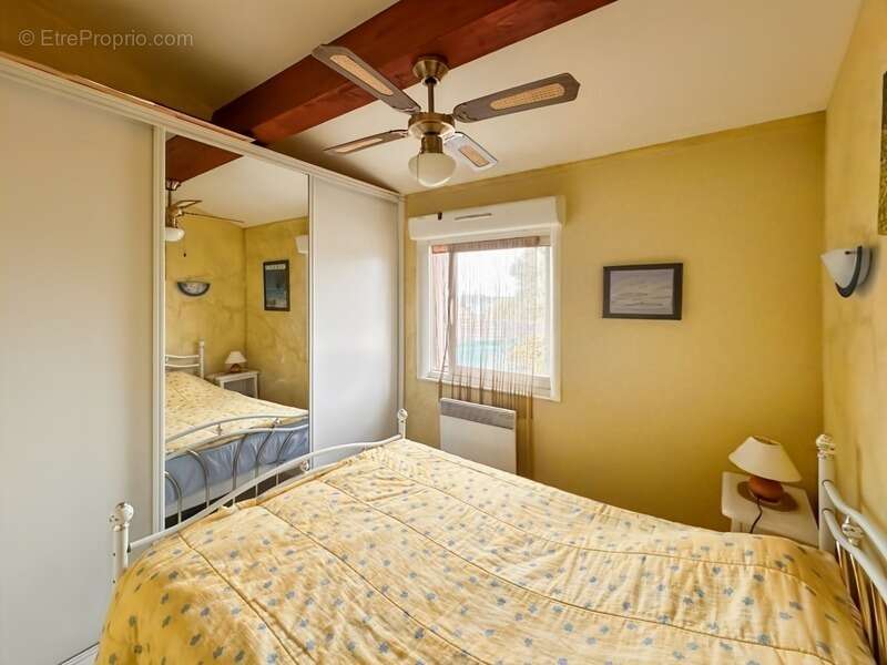 A vendre CARGESE - proche de la plage - Maison de 2 chambres et 1 bureau - Jacuzzi - photo 8