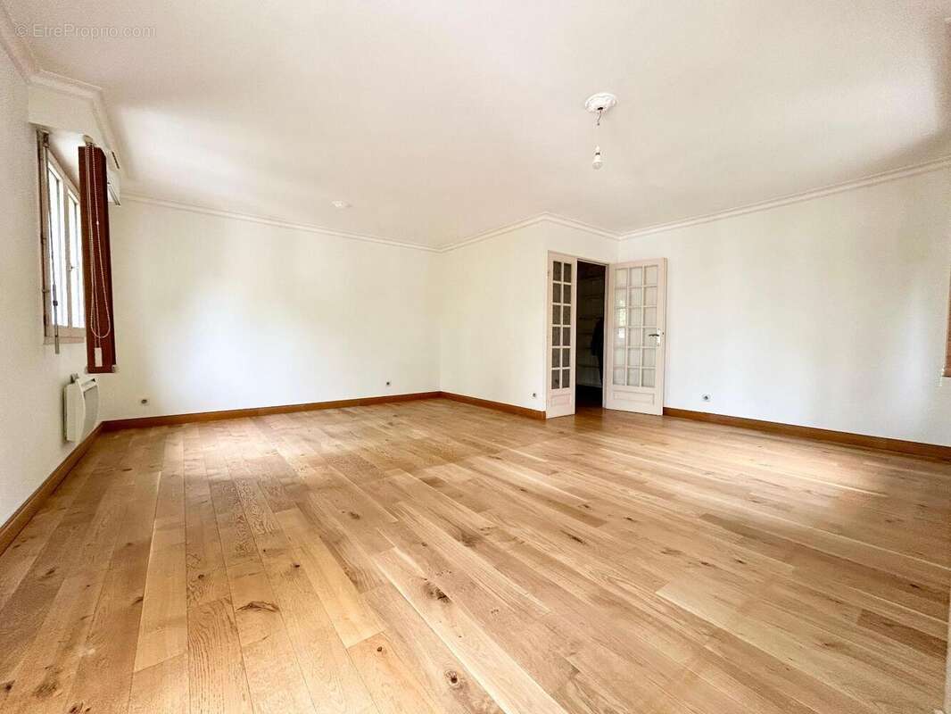 Appartement 100 m² à Angers  - photo 2