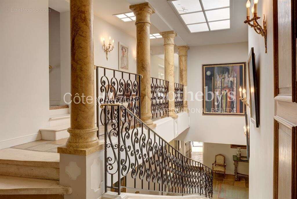 Maison à AURIBEAU-SUR-SIAGNE