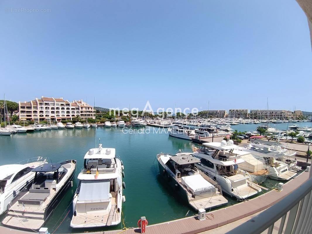 Appartement à COGOLIN