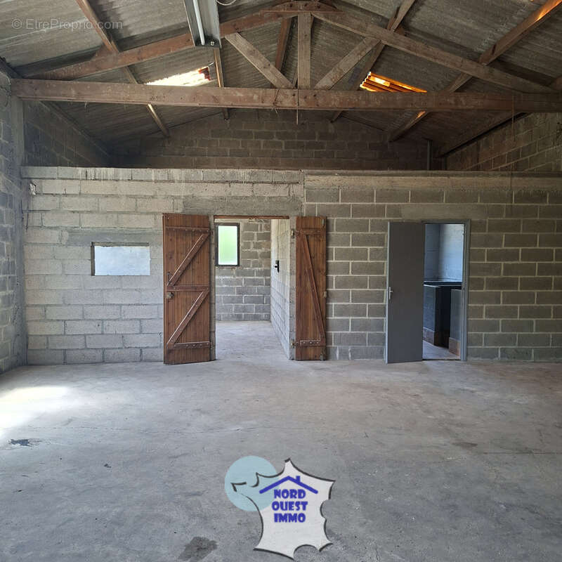 Maison avec grand terrain, dépendance et verger - photo 23