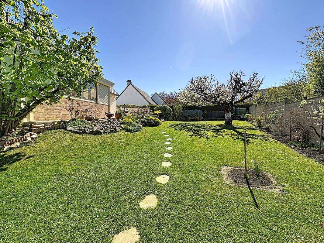 Pavillon independant - 130m² - 3 /4chambres - sous sol total - dependances - jardin - 60840 nointel - photo 15
