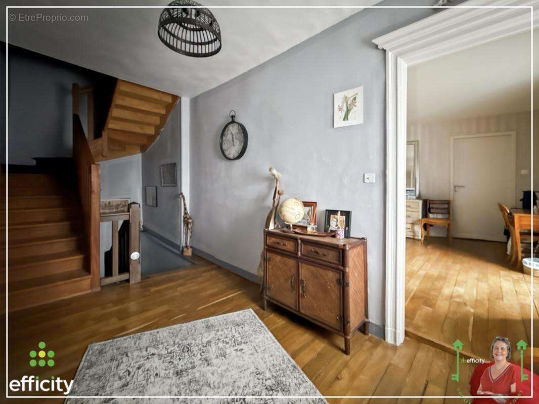 Maison à VAL-D'IZE
