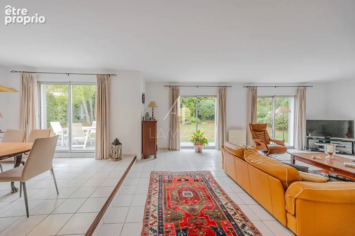 Maison familiale - 222m2 - Saint Thibault Des Vignes - photo 5