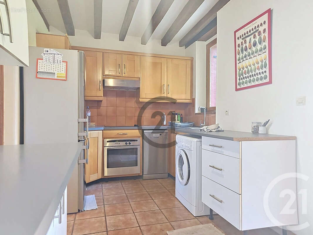 Maison 250 m² à Vulaines  - photo 4