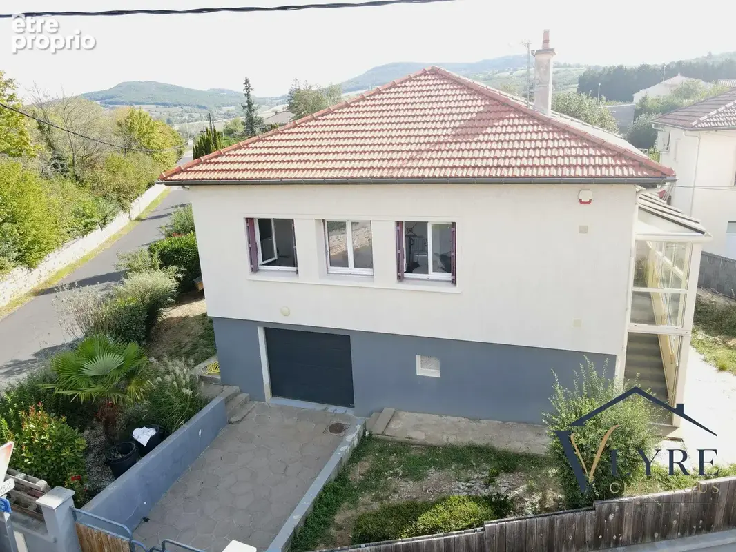 Photo Maison à Vic-Le-Comte au prix de 238 500€