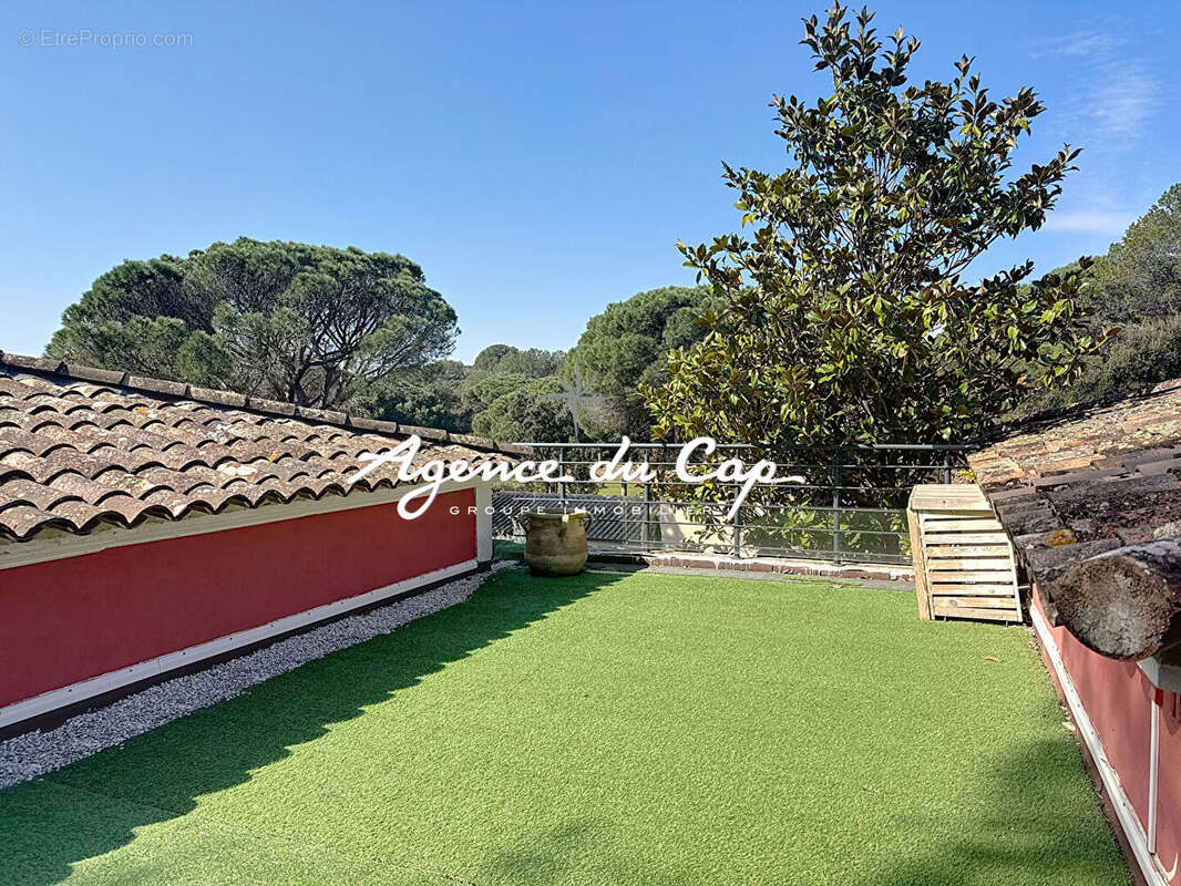 Saint raphael valescure les golfs villa 5 pieces piscine - photo 17